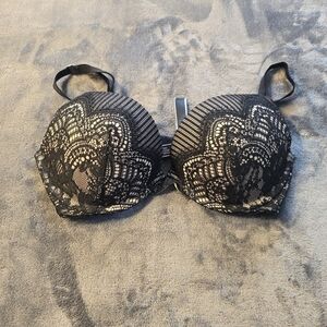 Victoria's Secret Dream Angels Push Up Bra Size 32D